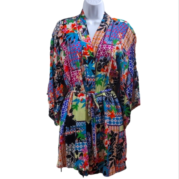 JOSIE Tops - JOSIE Floral Rayon Kimono Wrap SIZE S